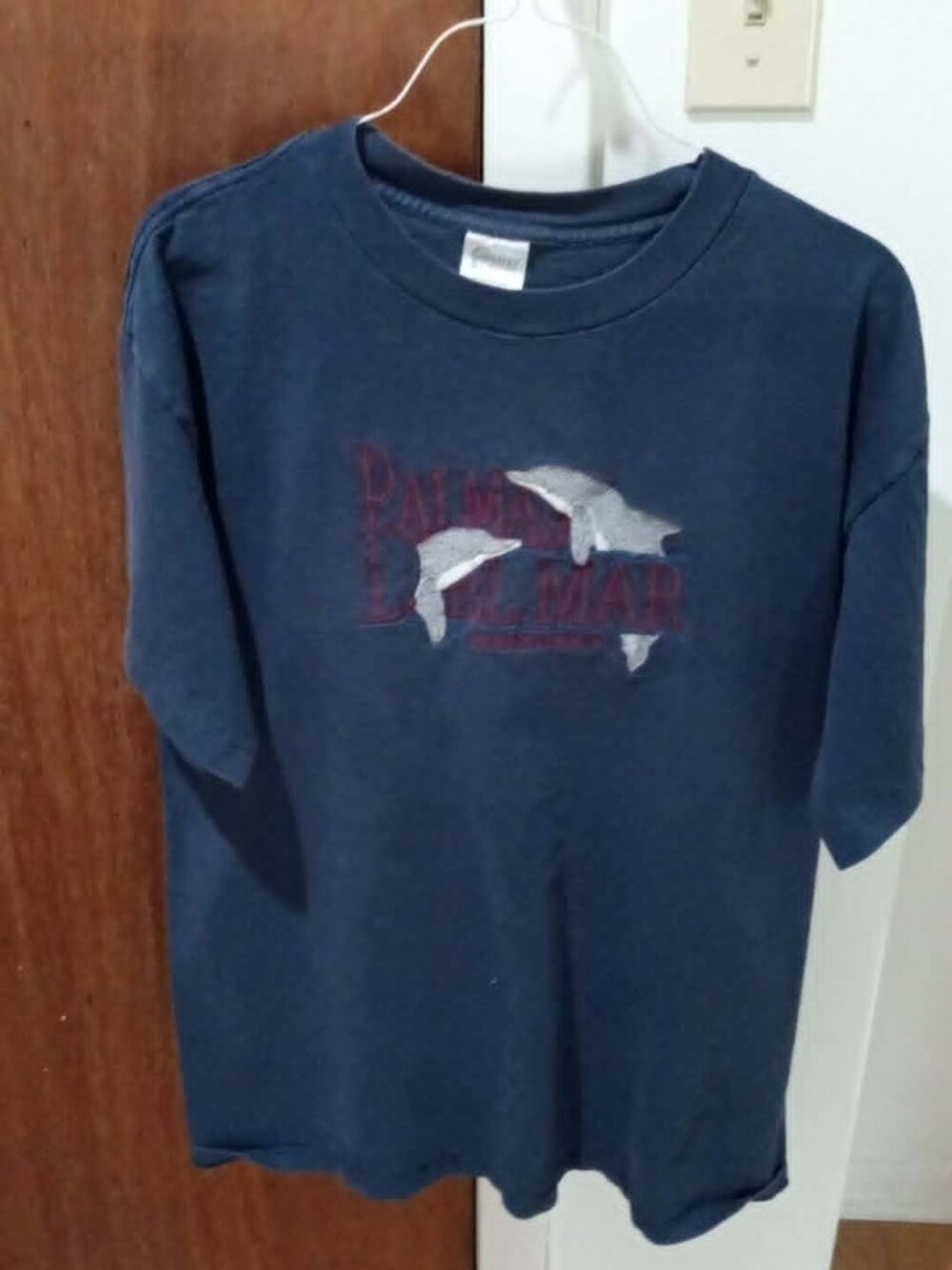 Vintage Distressed 1990s Mens T-shirt ... Palmas Del Mar Puerto Rico w/ Dolphins